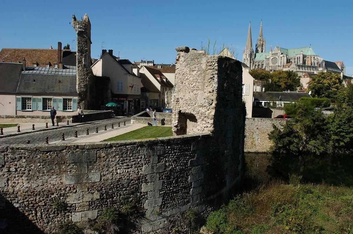 La Parenthese Enchantee Chartres Exterior foto